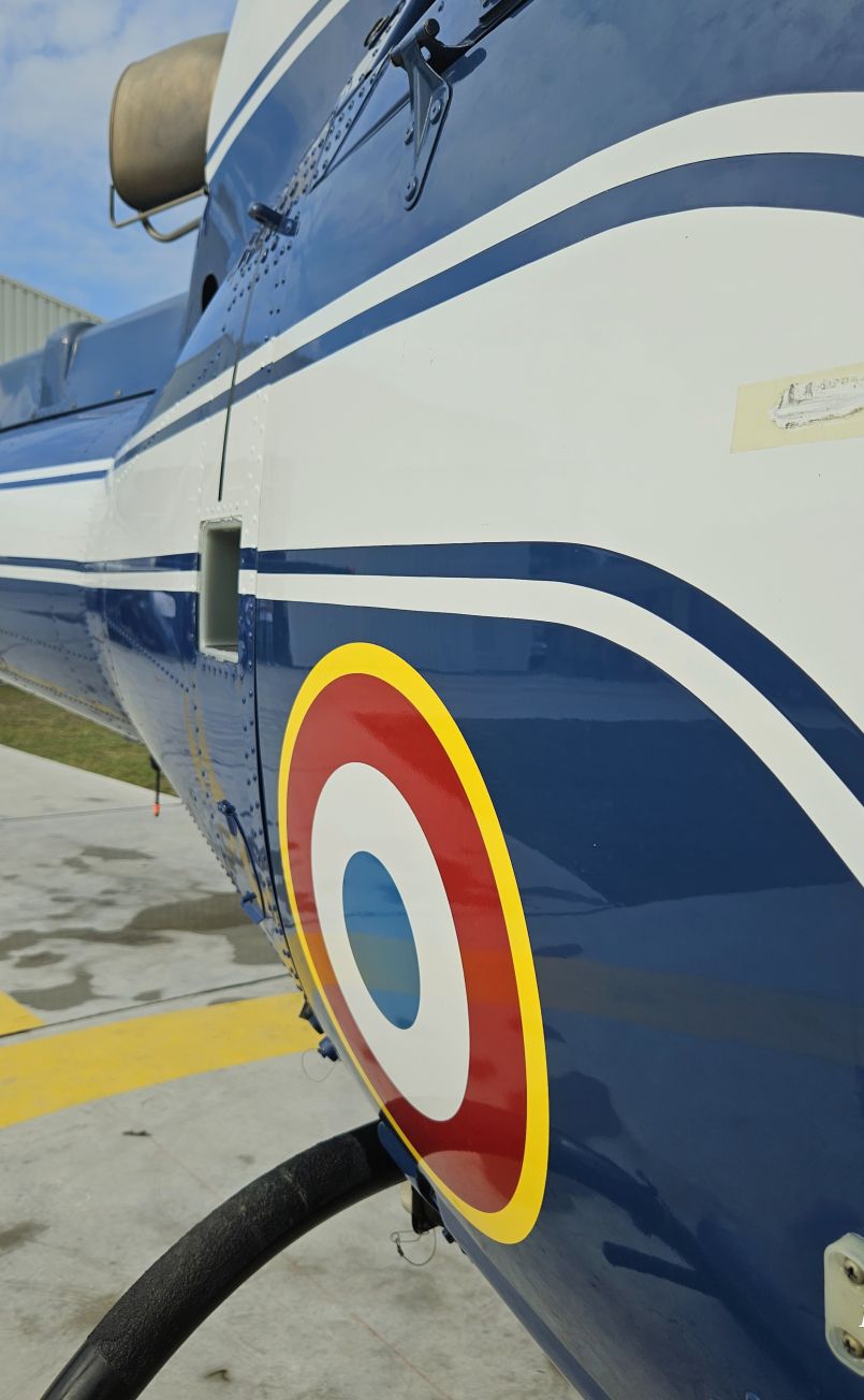 Terrible perte de contrle sur la D46 ce matin entre Parentis en Born et Sanguinet o une mre de famille et son bb de quelques mois sont en situation d'urgence absolue.