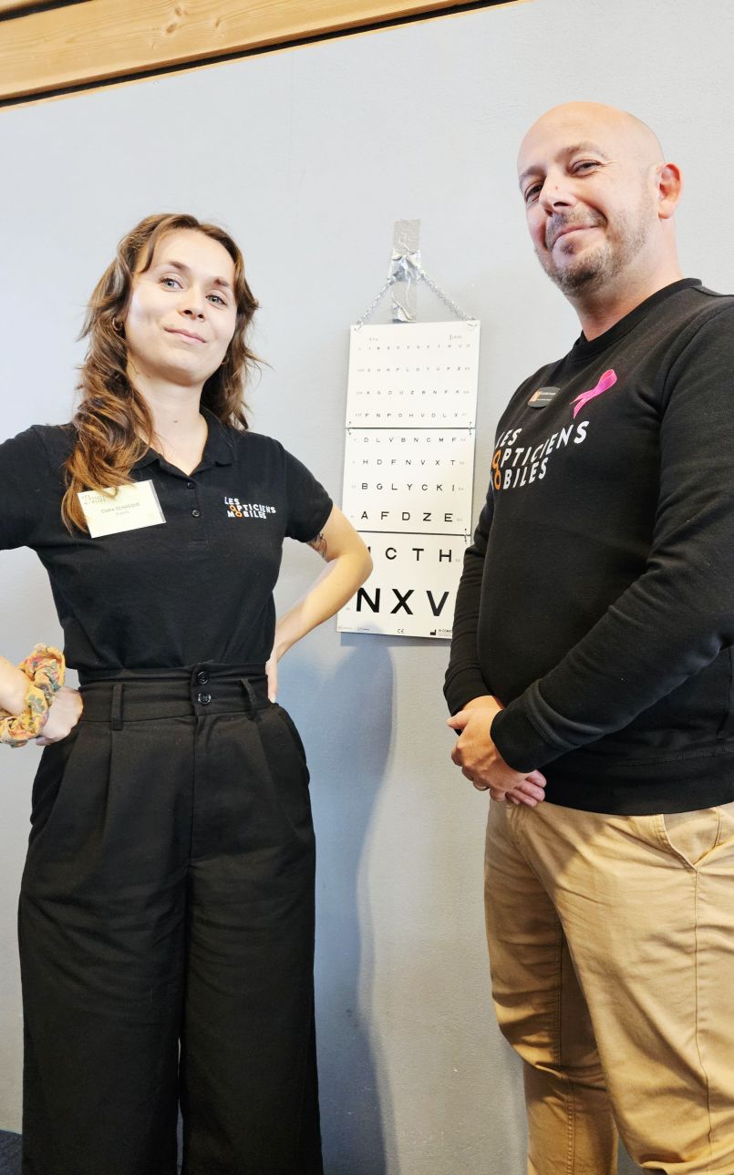 Rencontre sur le Salon 'Bien vieillir' de Biscarrosse avec 'Les Opticiens Mobiles', le CPTS des Grands Lacs et le Programme Icope 40. Le reportage de la rdaction avec vous.