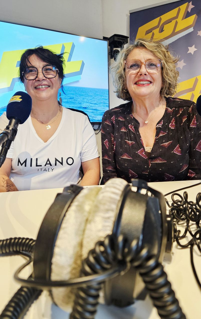 $row_acc_onenparle['acc_pf_titre']; ?>