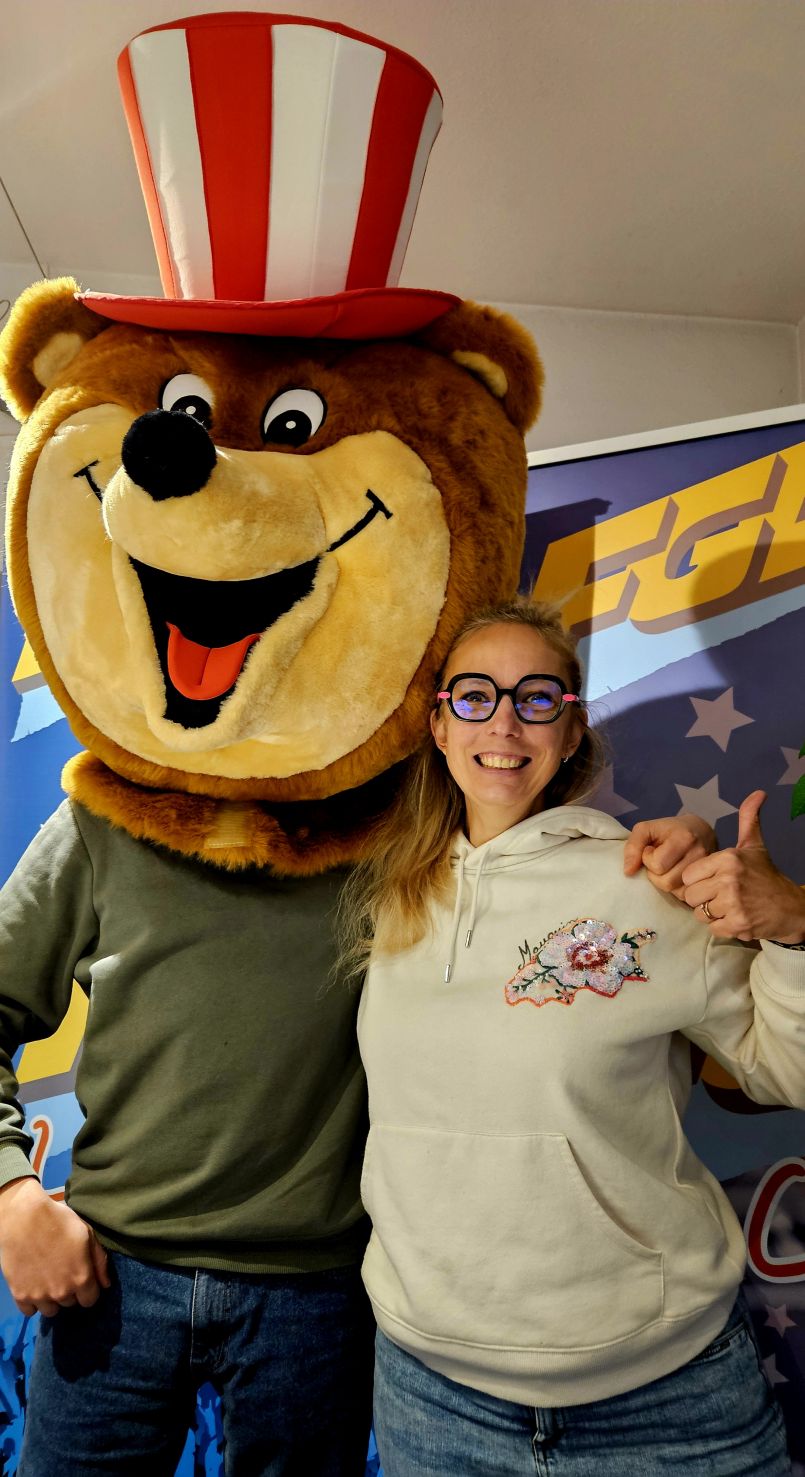 $row_acc_onenparle['acc_pf_titre']; ?>