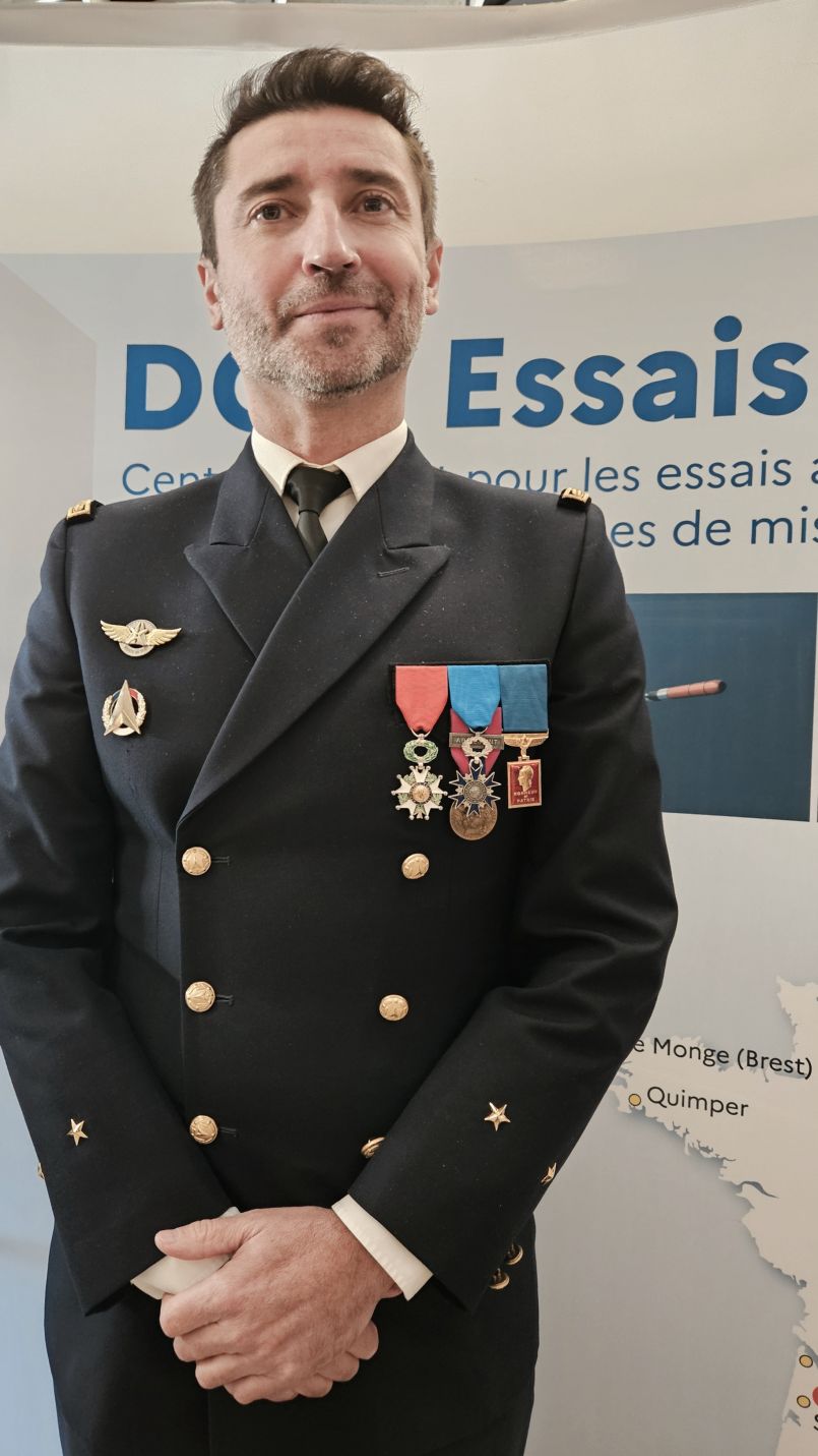 $row_acc_onenparle['acc_pf_titre']; ?>