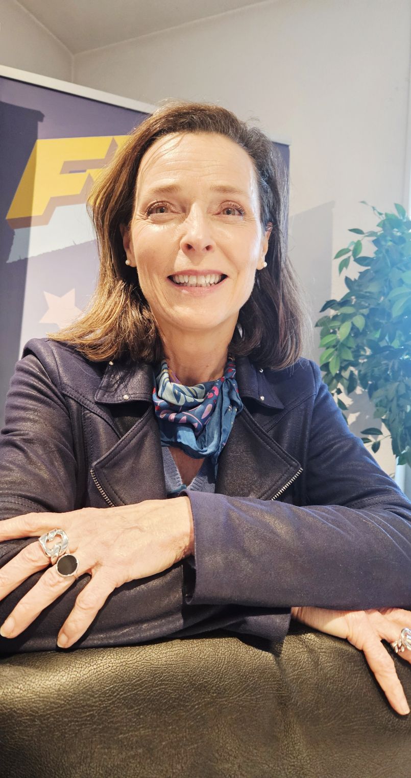 $row_acc_onenparle['acc_pf_titre']; ?>