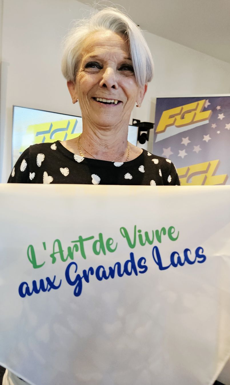 L'Art de vivre aux Grands Lacs ce 25 avril � Ychoux : mannequin un jour mais pas toujours pour Ga�lle et Queline.