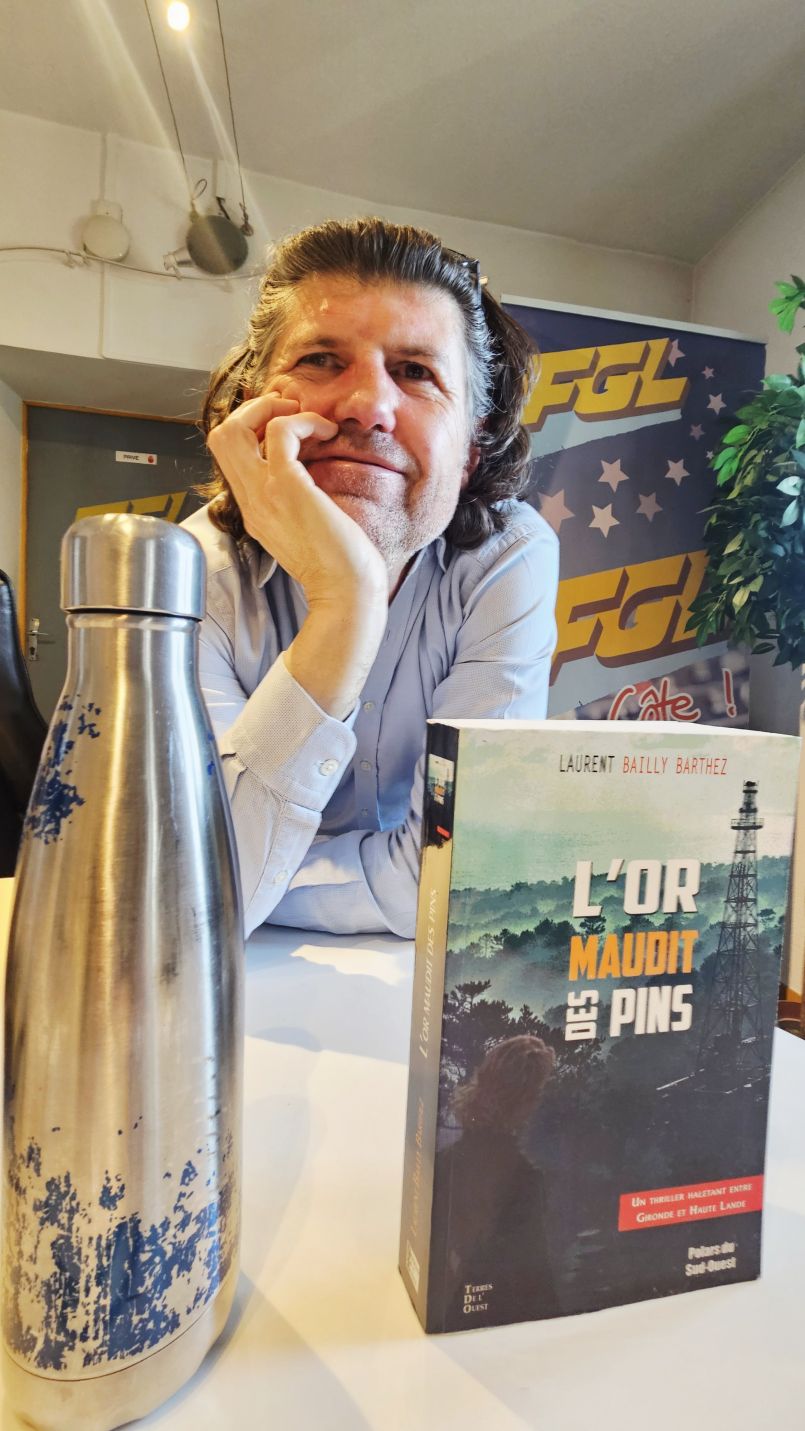 L'or maudit des pins, c'est le 1er thriller �dit� de Laurent Bailly-Barthez.