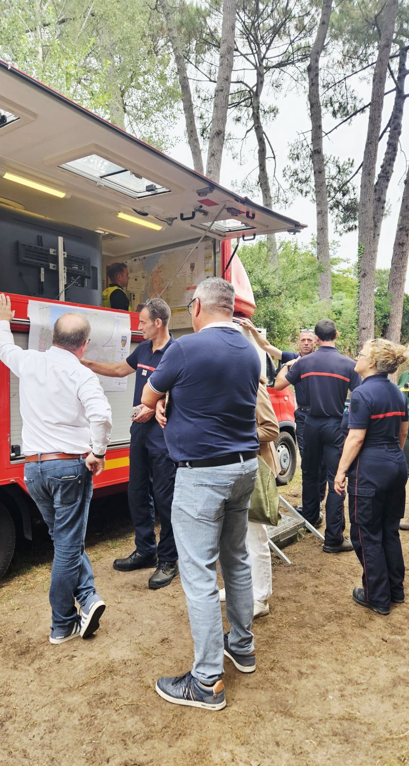 Edition sp�ciale Incendie : les derni�res informations de ce lundi 27 juillet 2026 � midi avec Emilie Gebleux
