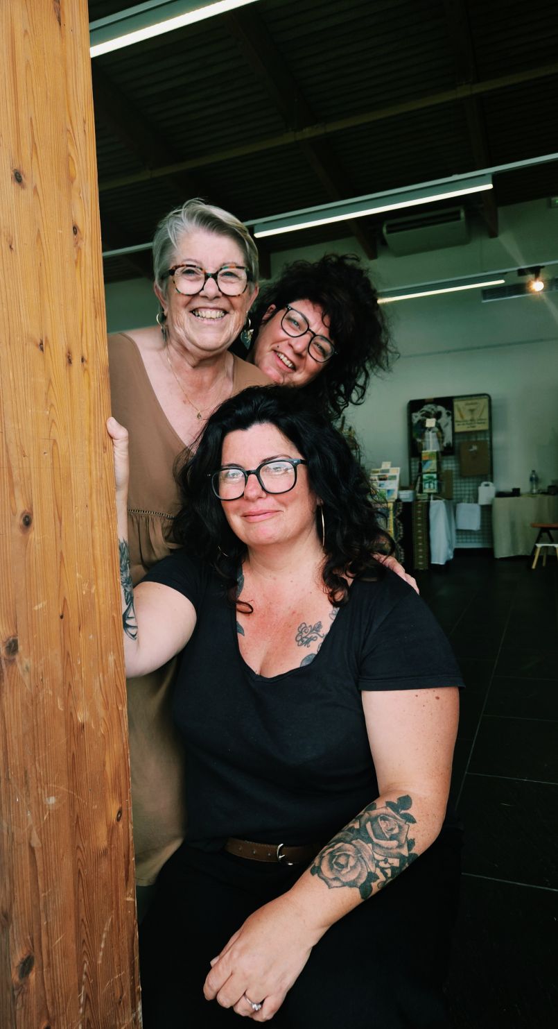 Evadez-vous � Mimizan gr�ce aux cr�atrices du 19�me Salon 'Artisans et artistes' initi� par Marie-Jo�lle Bourdet. 