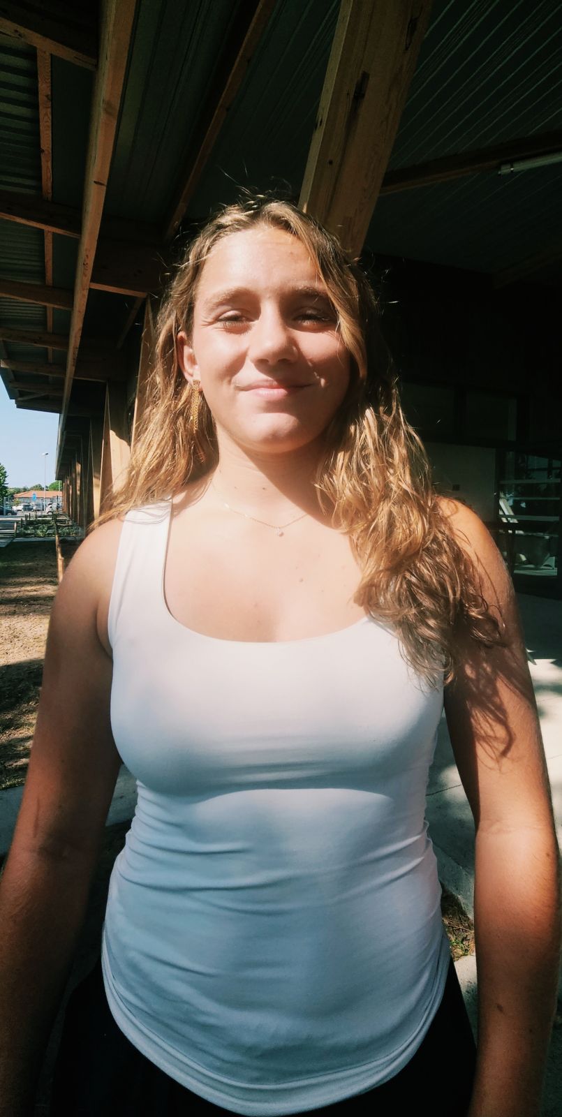 Des figures sportives mod�les et respectables lors de l'inauguration du Complexe multisports de Mimizan : St�phanie Barneix et Lisa Badetz.