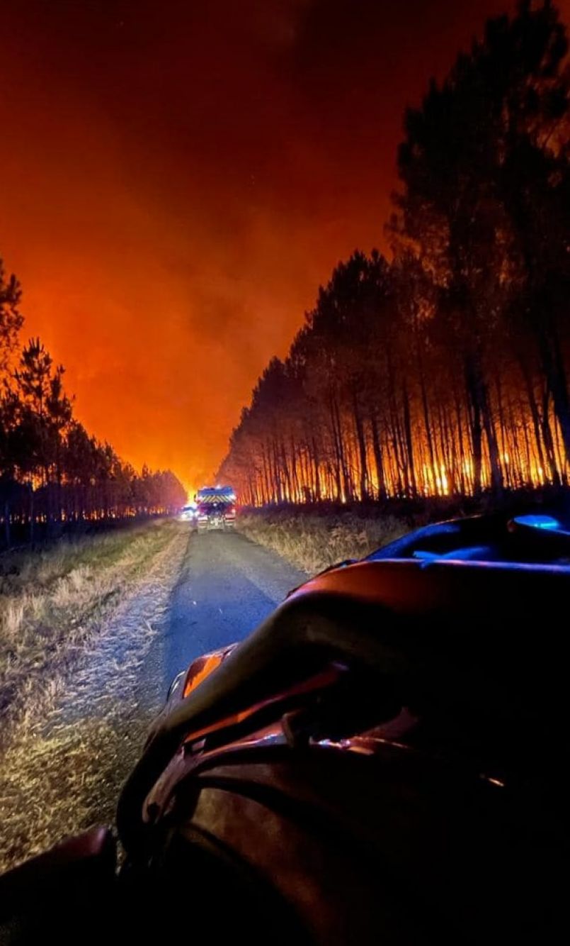 Avec cette canicule et cette vigilance jaune, on ne peut s'emp�cher de penser que les deux tiers des 59 centres de secours landais sont concern�s par la probl�matique feux de for�ts. Soyez responsables et vigilants avec ce mercure qui flirte avec les plus de 37 degr�s.