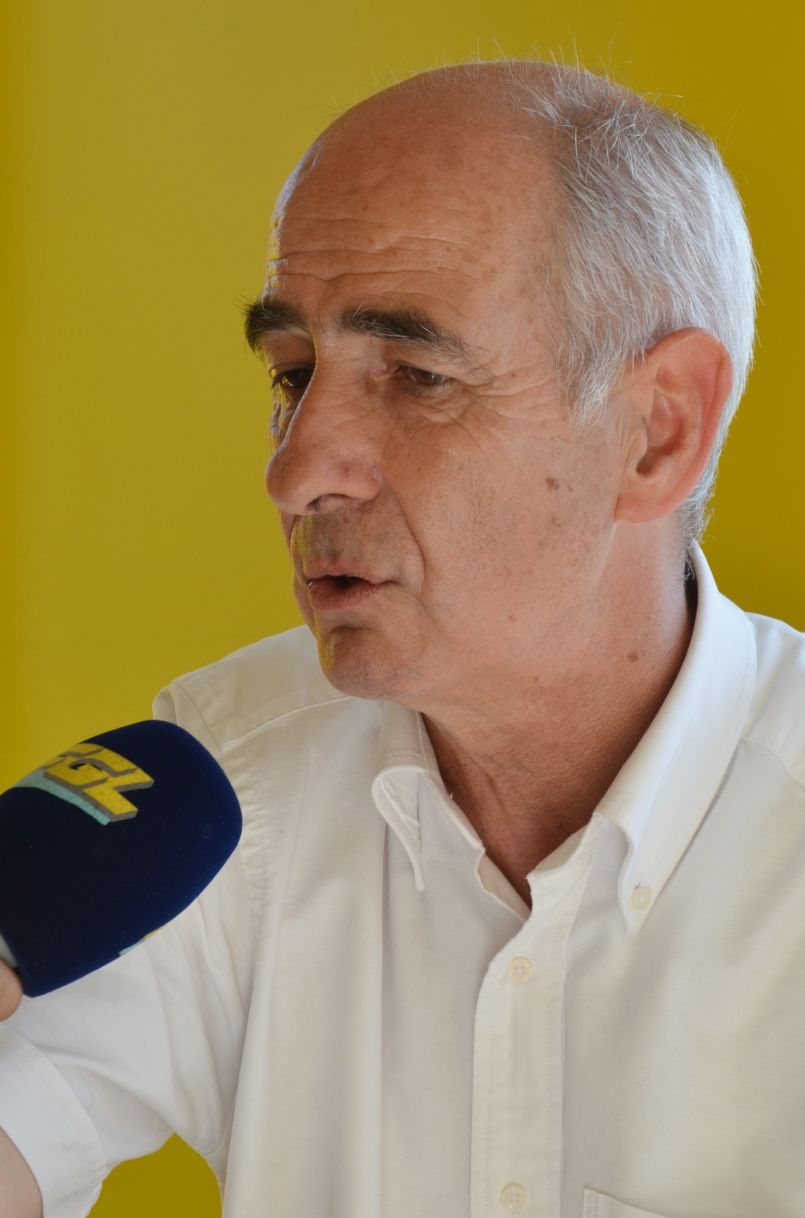 Largement battu par R�gis Gelez, Pierre Froustey abandonne la pr�sidence de la MACS, Maremne Adour C�te Sud.