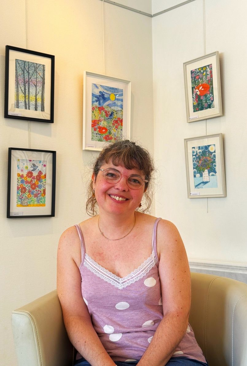Biscarrosse : exposition 'Aquarelle et Cyanorelle' a dcouvrir galerie de l'Orme jusqu' dimanche. Un univers visuel onirique entre profondeur et lgret inspir de l'imaginaire de Guenivre.