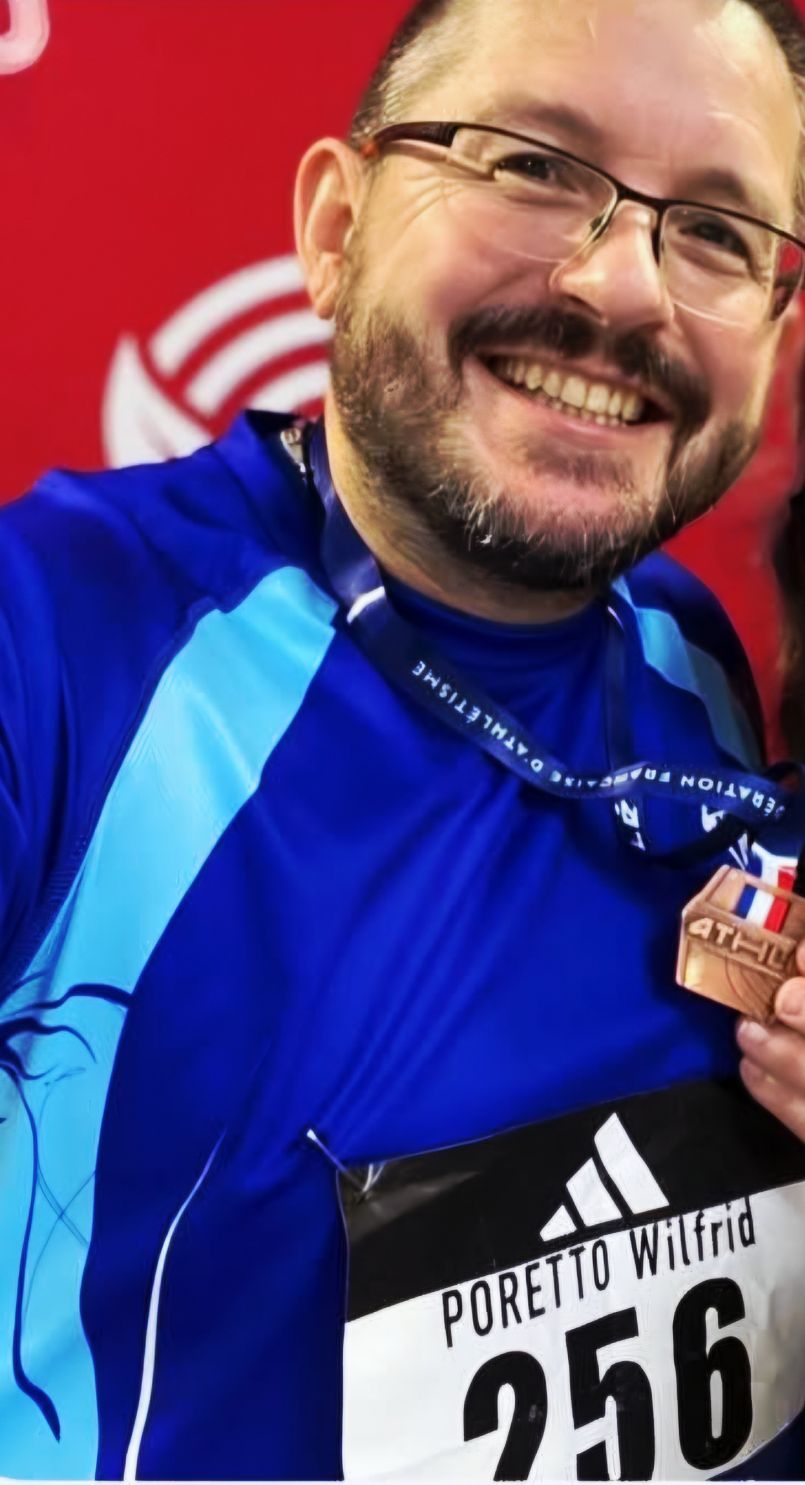 Athl�tisme : un Biscarrossais s'illustre au marteau � St Brieuc lors des Championnats de France II Master. Une troisi�me place m�rit�e.