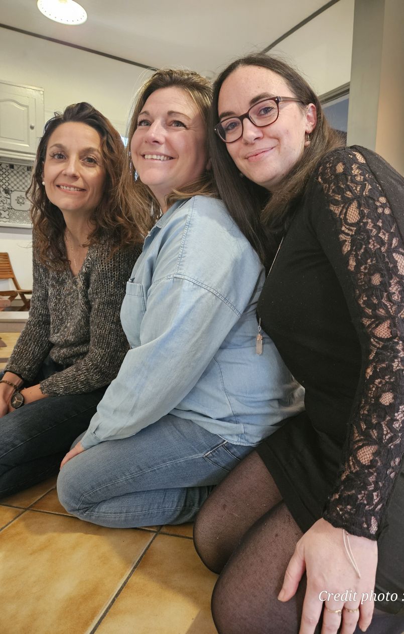 Créatrices de la MAM 'A petits pas', les assistantes maternelles Candice, Coralie et Amandine ont reçu FGL deux mois après s'être installées.