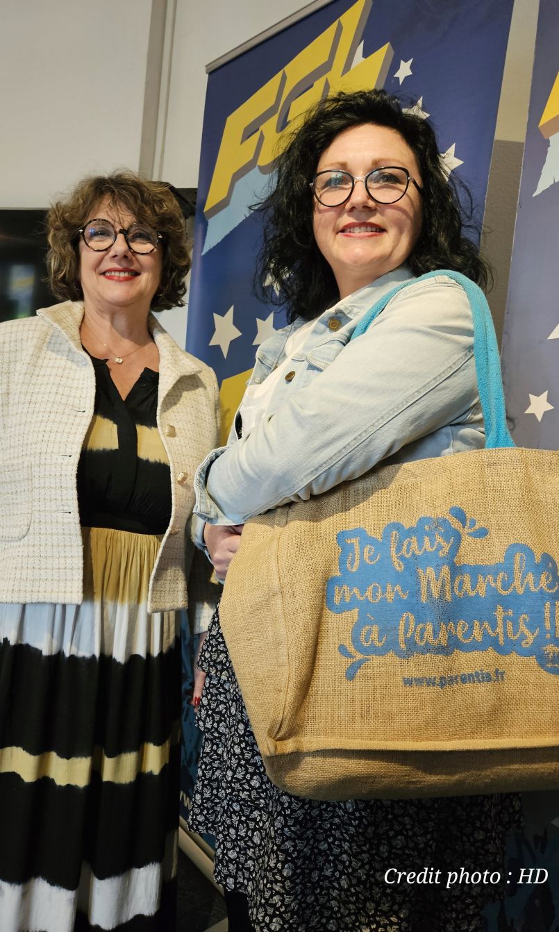 16me Anniversaire ce jeudi 18 avril du retour du March en centre-ville de Parentis en Born. Direct avec le maire Marie-Franoise Nadau et Sandrine Thomas qui prnent le vrai commerce de proximit.