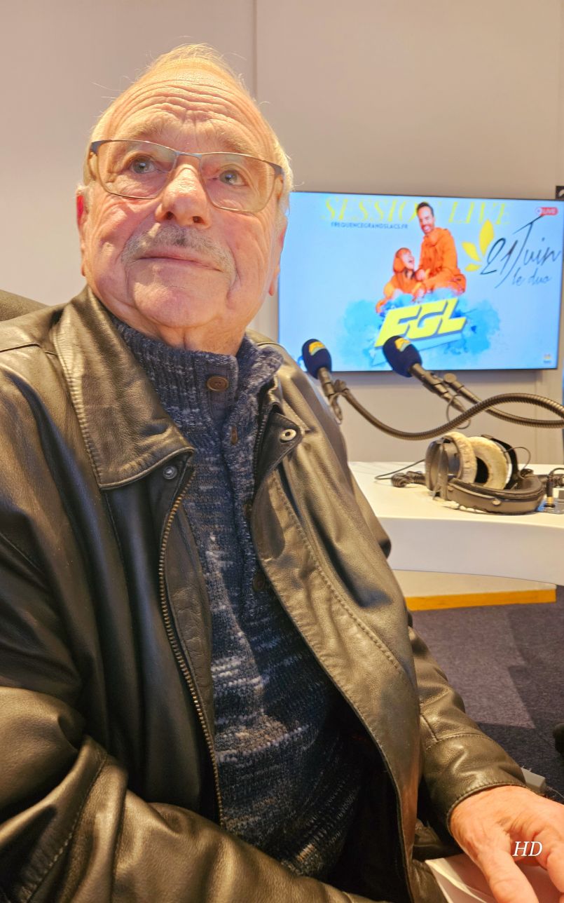 Renaissance du Tarot Club des Lacs et des Pins  Biscarrosse : Claude Carreau dtient les bonnes cartes...
