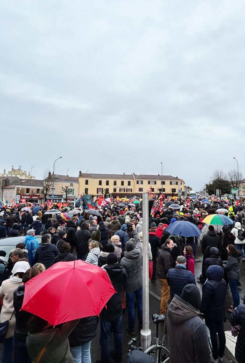 4500 à 6500 manifestants à Mont-de-Marsan ce jeudi pour dire 'Non' à la réforme des retraites. 