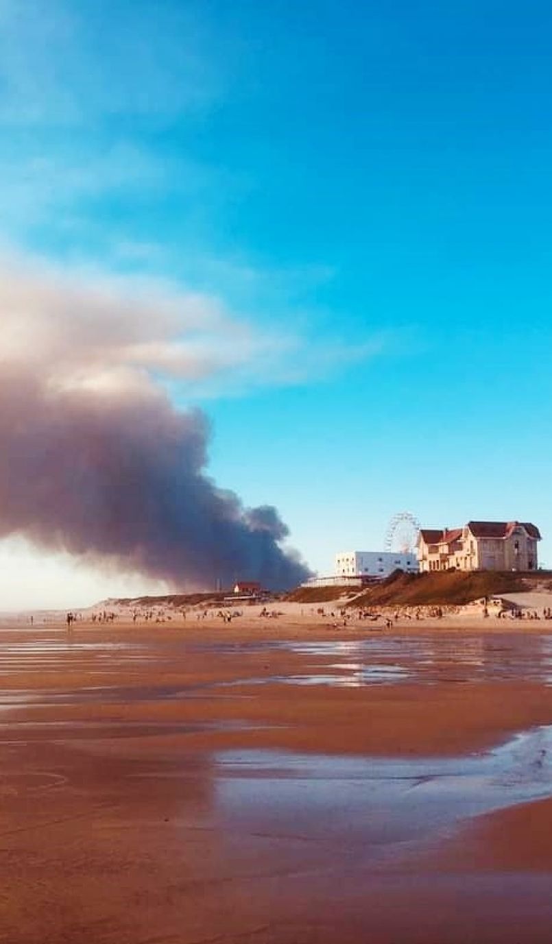 Incendie de la Teste de Buch : plus de 700 hectares ravagés par les flammes et plus de 6000 vacanciers évacués au plus fort du sinistre. Plus de 1000 hectares sont aussi partis en fumée à Landiras.