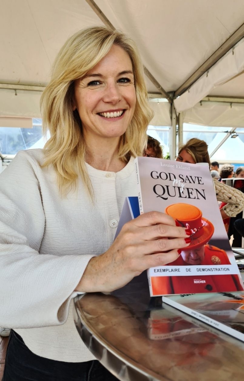 Jubilé de la Reine d'Angleterre : Hervé Delrieu a rencontré la romancière Louise Ekland. Elle publie 'God Save My Queen'